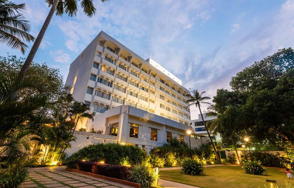 Paradise Hotel